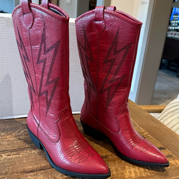 NEVER WORN!  Dirty Laundry (by Chinese Laundry) women's cowboy boots - Picture 2 of 16